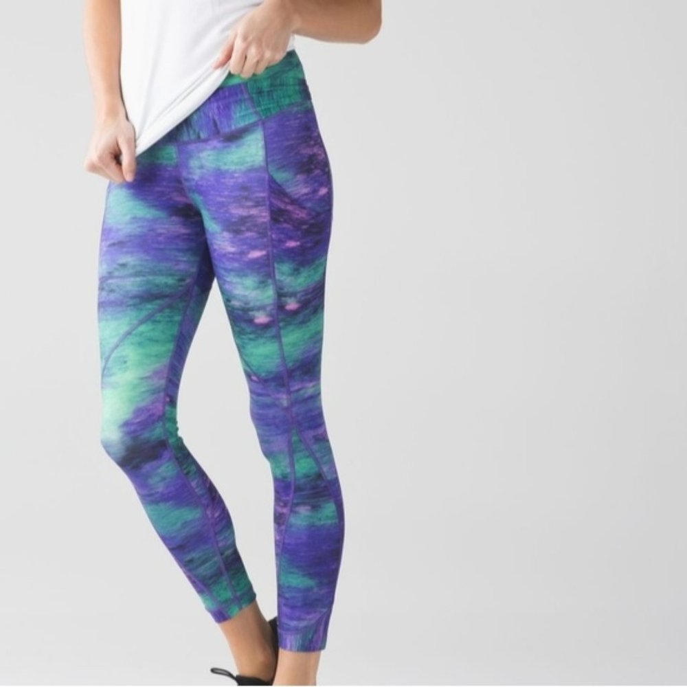 Lululemon Time to Shine tight